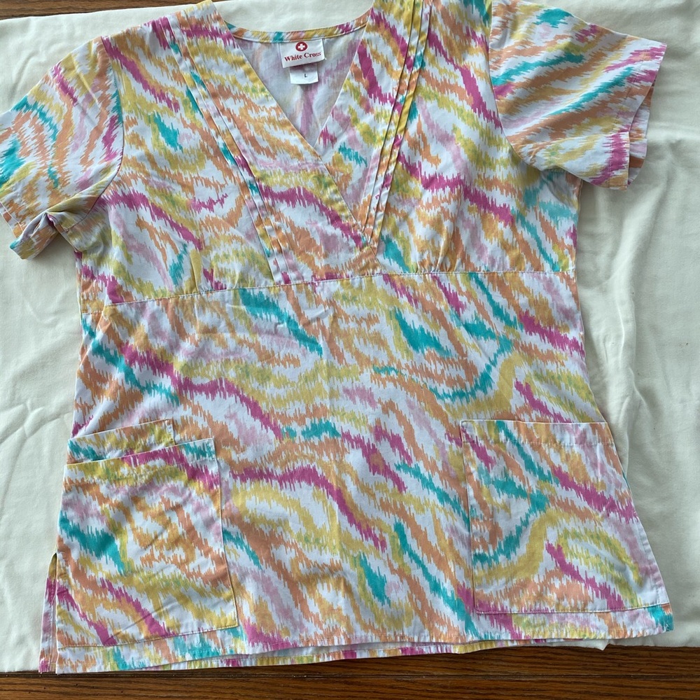 Scrub top